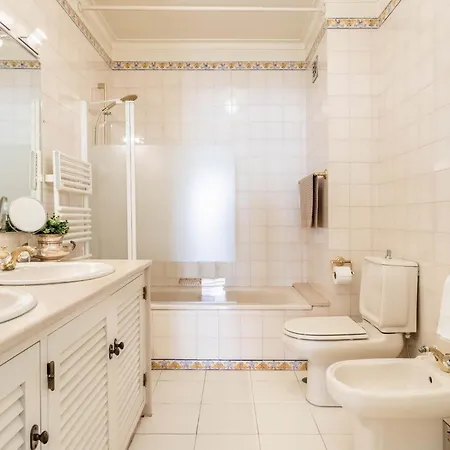 Apartament With Private Parking