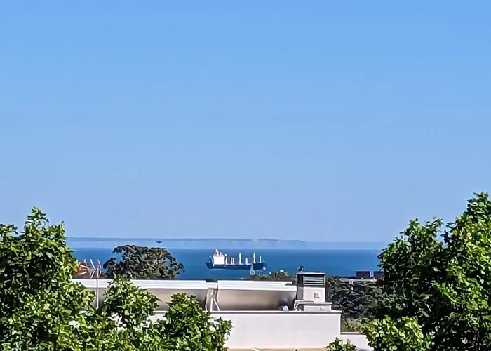 With Private Parking Cascais