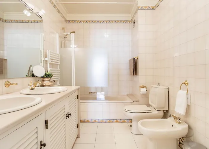 Apartament With Private Parking